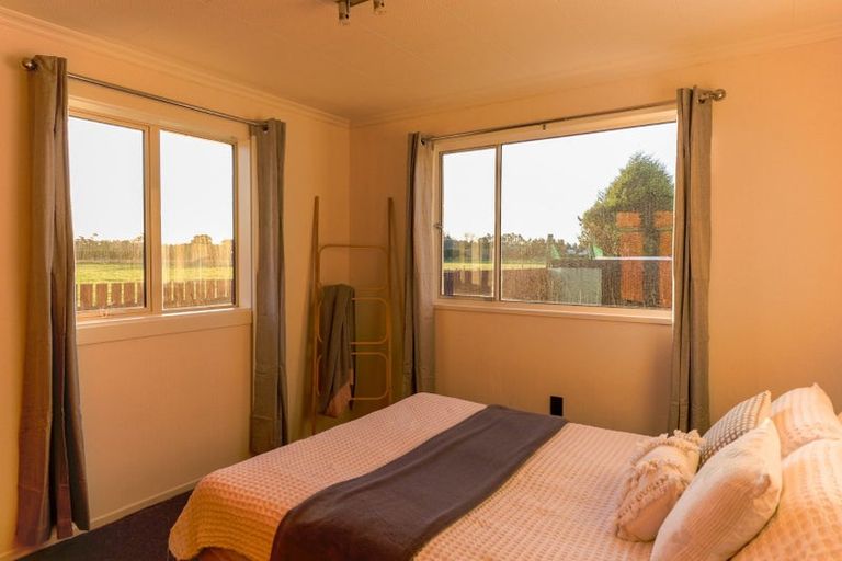 Photo of property in 210 Bay Road, Grasmere, Invercargill, 9810