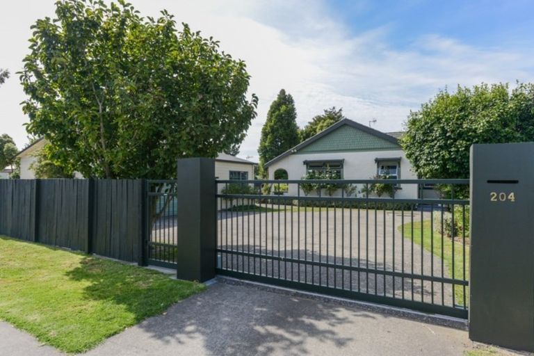 Photo of property in 204 Davis Street, Saint Leonards, Hastings, 4120