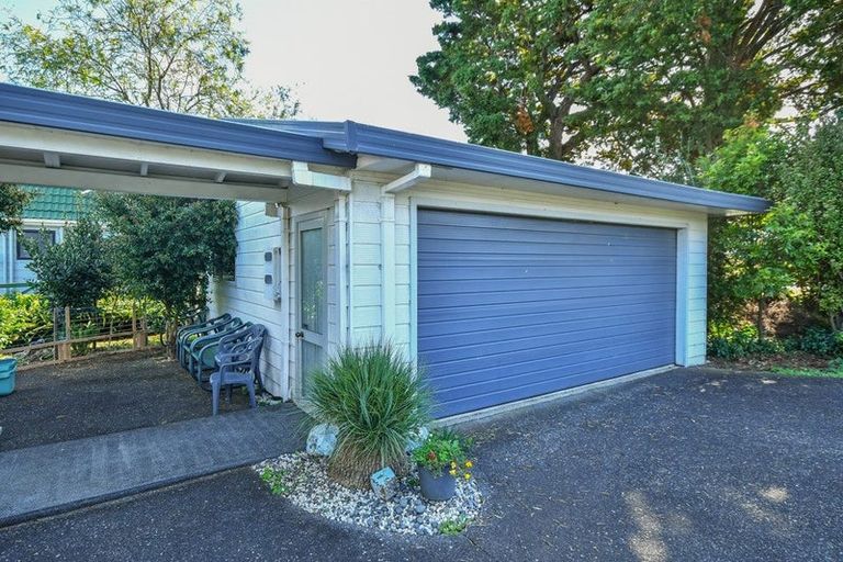 Photo of property in 21 Saint Johns Avenue, Tuakau, 2121