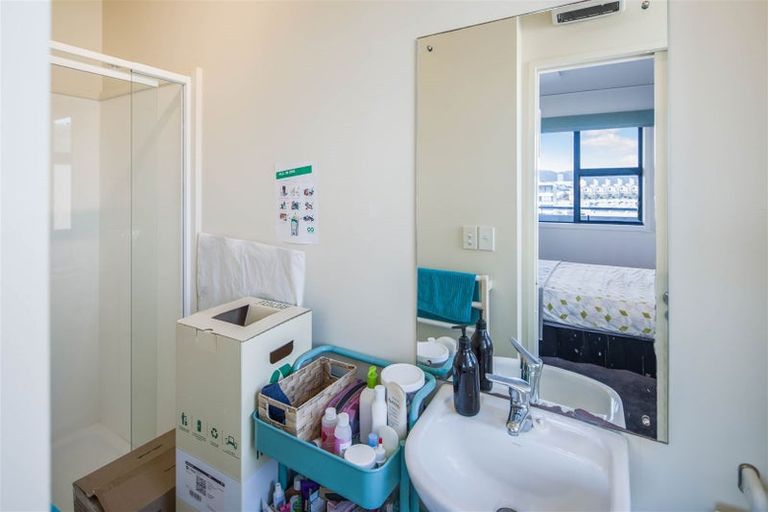 Photo of property in 17 Kent Terrace - Kent Apartments, 7b/16 Kent Terrace, Mount Victoria, Wellington, 6011