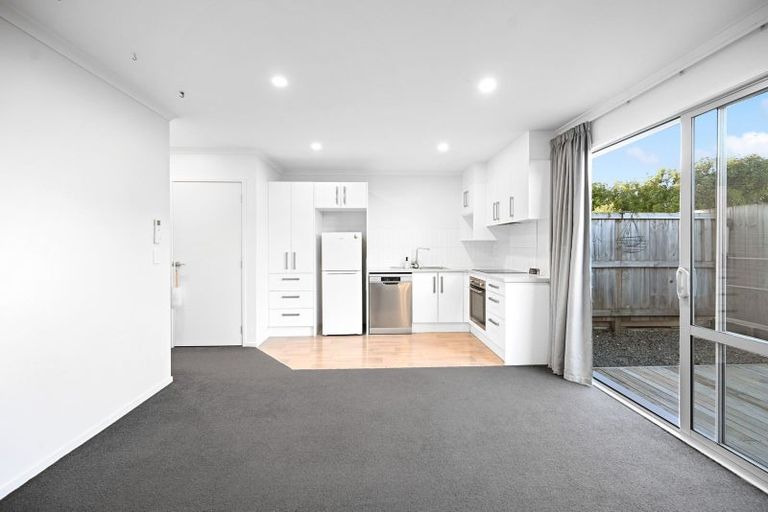 Photo of property in 2/178 Old Farm Road, Hamilton East, Hamilton, 3216