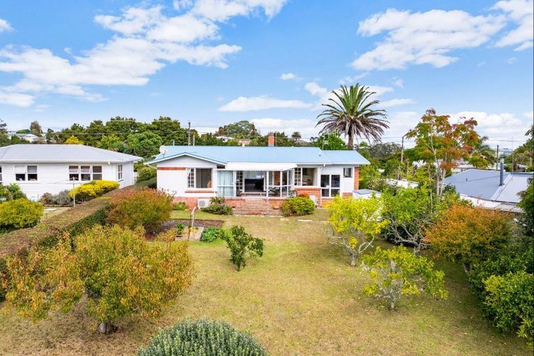 Photo of property in 8 George Point Road, Onerahi, Whangarei, 0110