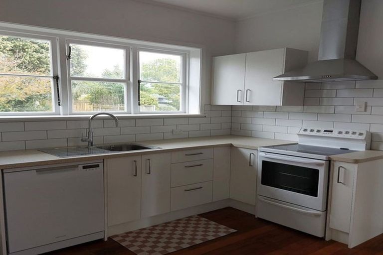 Photo of property in 15 Park Road, West End, Palmerston North, 4412