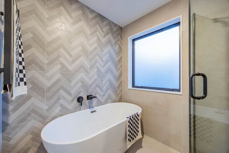 Photo of property in 30c Beulah Avenue, Rothesay Bay, Auckland, 0630