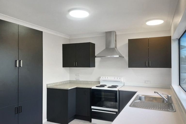 Photo of property in 10 Whenua View, Titahi Bay, Porirua, 5022