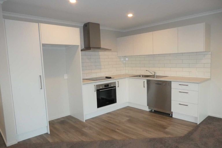 Photo of property in 48 Miromiro Street, Broomfield, Christchurch, 8042