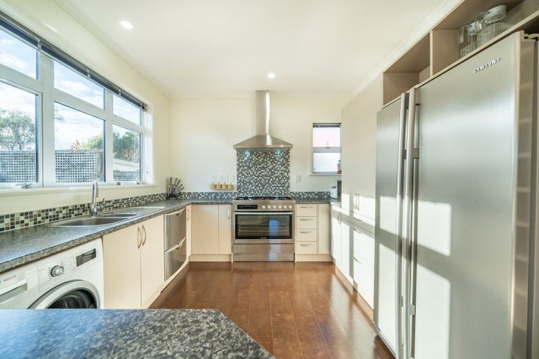 Photo of property in 43 Lincoln Avenue, Epuni, Lower Hutt, 5011