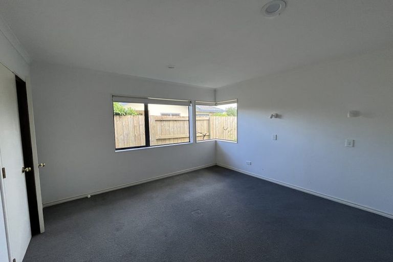 Photo of property in 11 Rosberg Place, Mount Maunganui, 3116