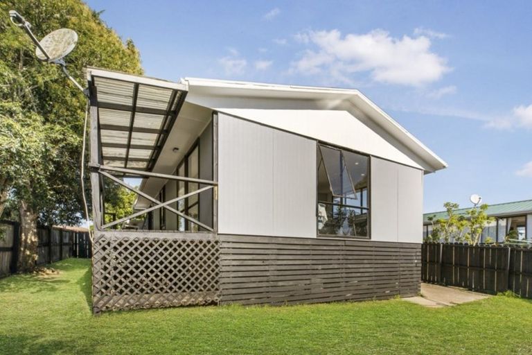 Photo of property in 1/61 Hindmarsh Street, Henderson, Auckland, 0612