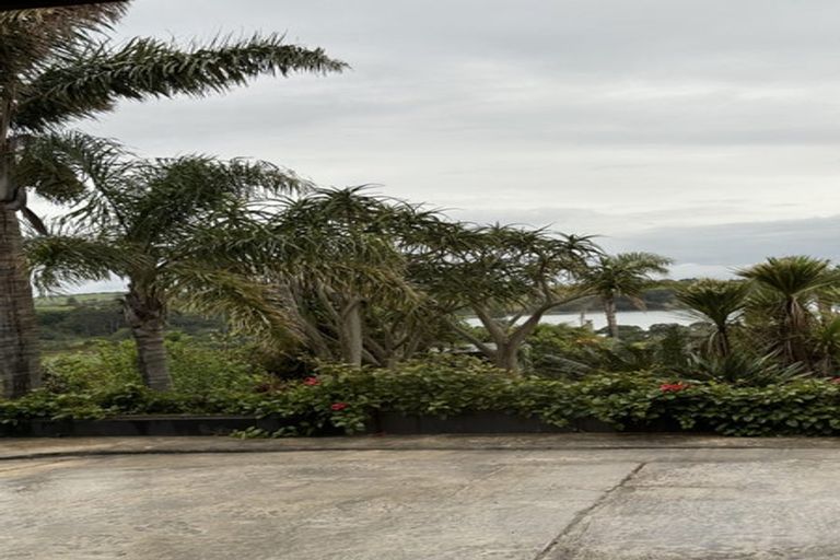 Photo of property in 977 Whangaparaoa Road, Tindalls Beach, Whangaparaoa, 0930
