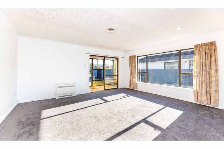 Photo of property in 39 Branston Street, Hornby, Christchurch, 8042