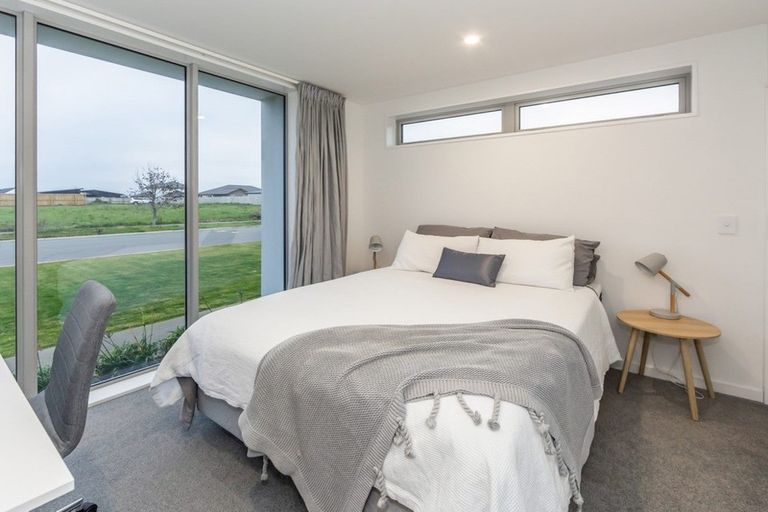 Photo of property in 20 Pistacia Place, Hornby, Christchurch, 8025