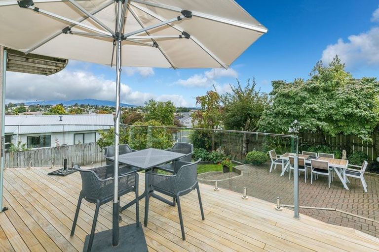 Photo of property in 114 Collins Avenue, Te Awamutu, 3800