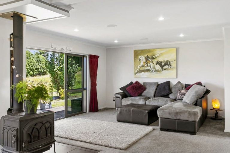 Photo of property in 864 Whangamata Road, Kinloch, Taupo, 3377