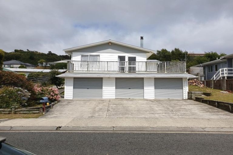 Photo of property in 16 Thimble Lane, Whitby, Porirua, 5024