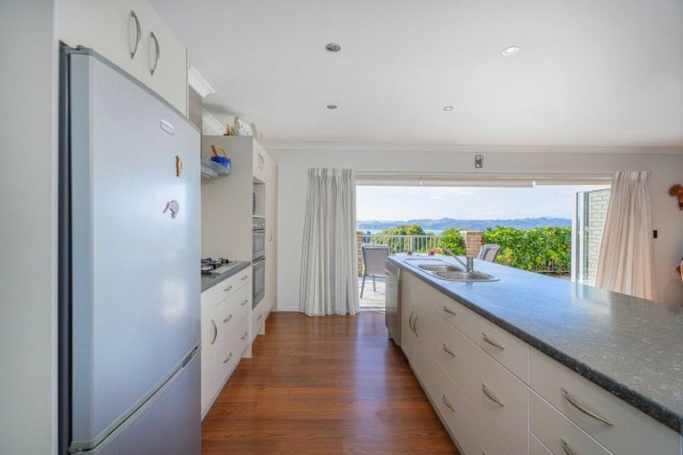 Photo of property in 16 Ohuka Place, Whitianga, 3510