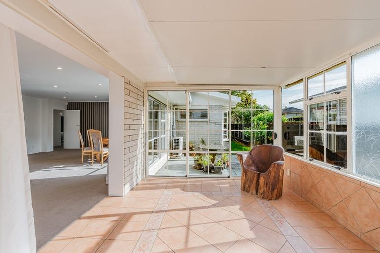 Photo of property in 35 Alison Street, Hamilton Lake, Hamilton, 3204