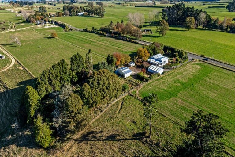 Photo of property in 2778 Kimbolton Road, Kimbolton, Feilding, 4777