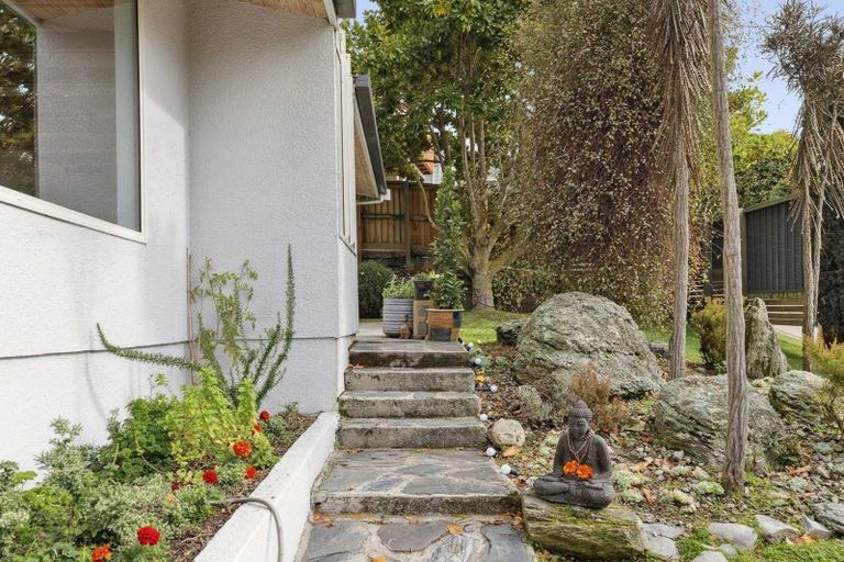 Photo of property in 10a Larch Place, Wanaka, 9305