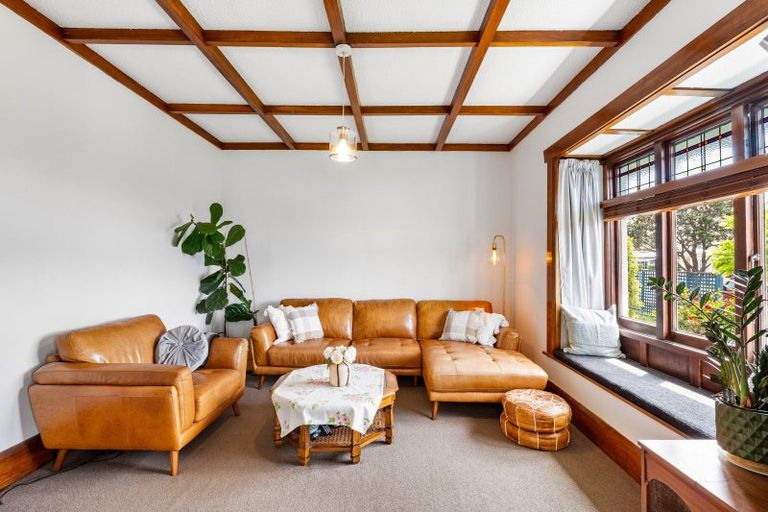 Photo of property in 10 Creagh Street, Te Awa, Napier, 4110