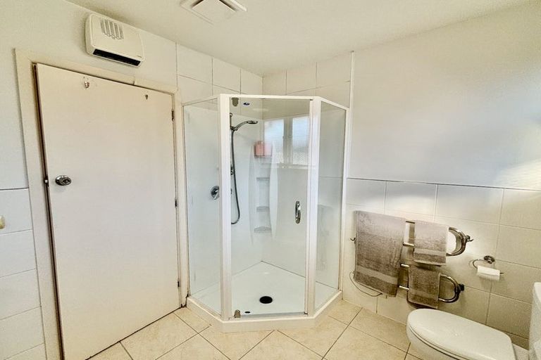 Photo of property in 14 Newbridge Place, Ilam, Christchurch, 8041