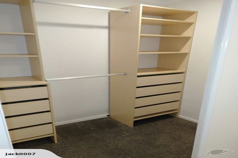 Photo of property in 41 Pohutukawa Avenue, Red Beach, 0932