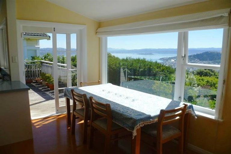 Photo of property in 29 Karepa Street, Brooklyn, Wellington, 6021