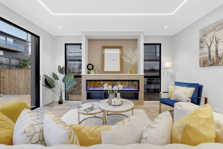 Photo of property in 14 Alluvial Street, Flat Bush, 2019