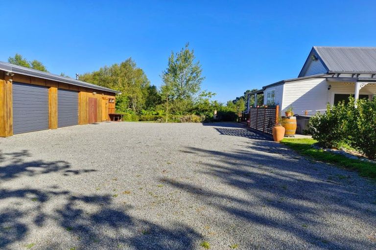 Photo of property in 246 Summerhill Road, Cust, Rangiora, 7471