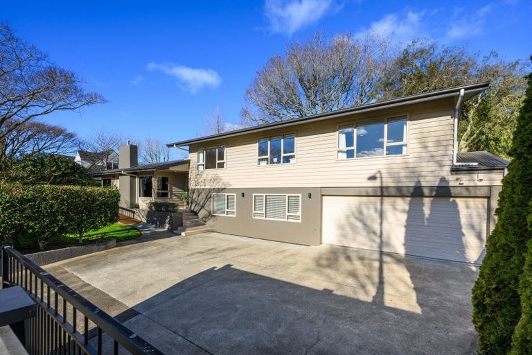 Photo of property in 14 Churchill Avenue, Hokowhitu, Palmerston North, 4410