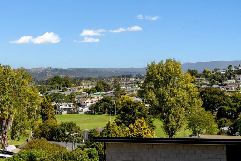 Photo of property in 18 Highmore Place, Brookfield, Tauranga, 3110