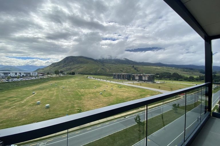 Photo of property in 404/34u Red Oaks Drive, Frankton, Queenstown, 9300