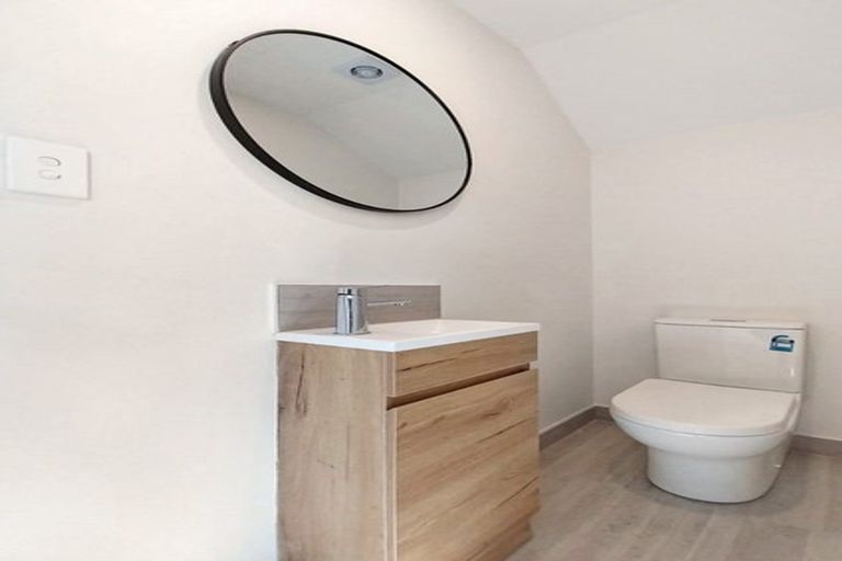 Photo of property in 10/116 Colwill Road, Massey, Auckland, 0614