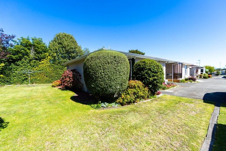 Photo of property in 3/52 Napier Road, Havelock North, 4130