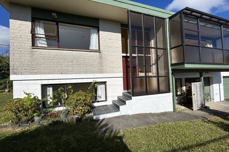 Photo of property in 1/49 Galaxy Drive, Mairangi Bay, Auckland, 0630