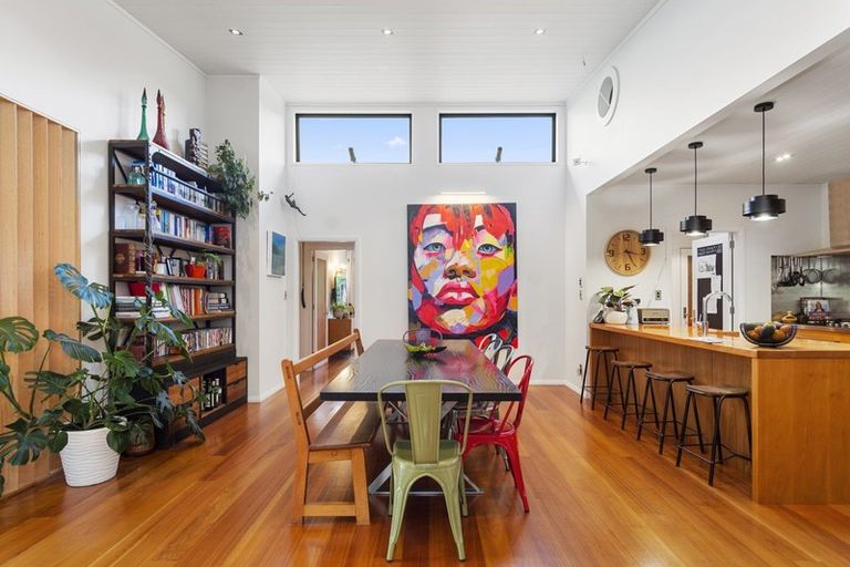 Photo of property in 19r Oceana Drive, Welcome Bay, Tauranga, 3175