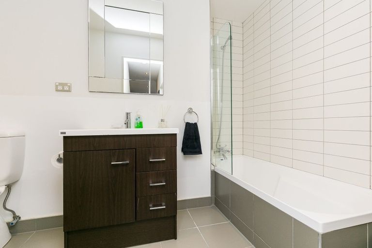 Photo of property in 67 Erlestoke Crescent, Churton Park, Wellington, 6037
