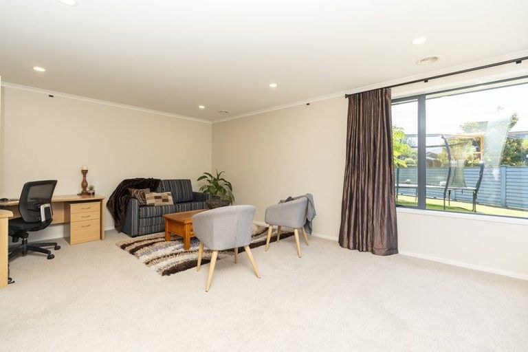 Photo of property in 1 San Clemento Way, Rototuna, Hamilton, 3210