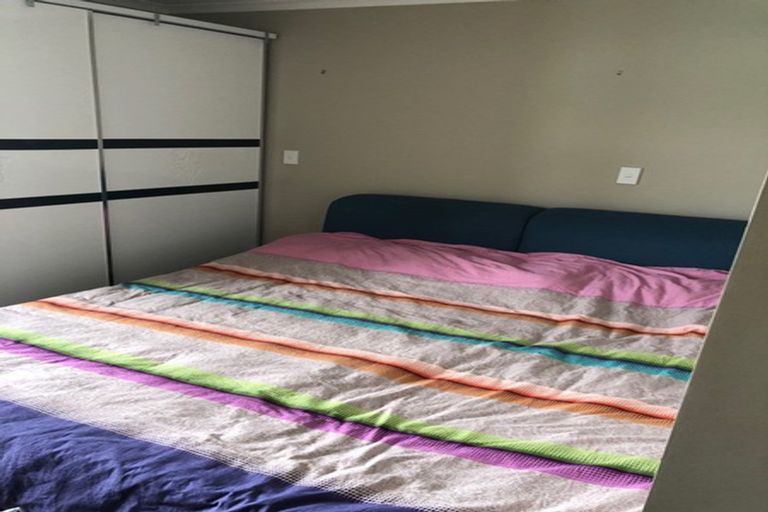 Photo of property in Bellagio Apartments, 9e/39 Taranaki Street, Te Aro, Wellington, 6011