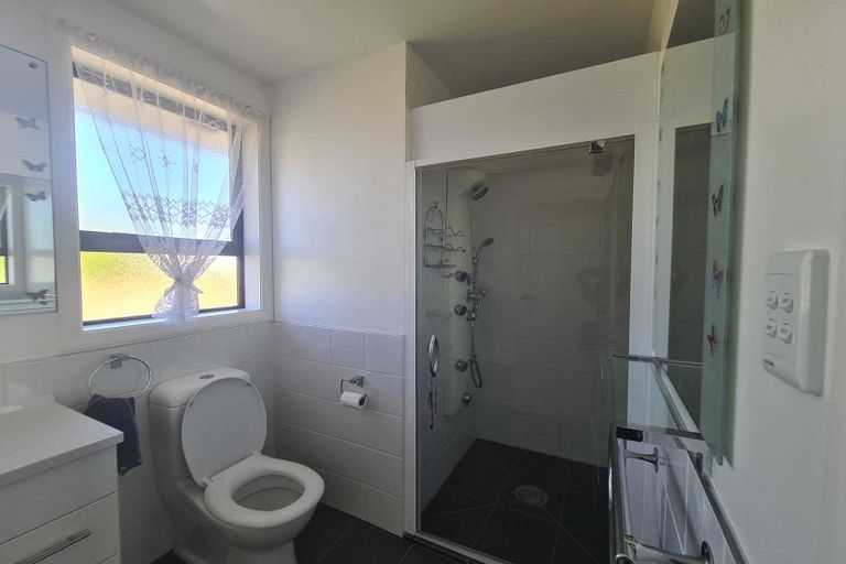 Photo of property in 6 Azalea Close, Templeton, Christchurch, 8042