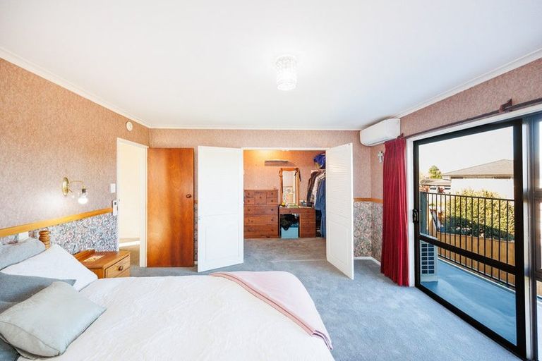 Photo of property in 4 Gainsborough Grove, Highbury, Palmerston North, 4412