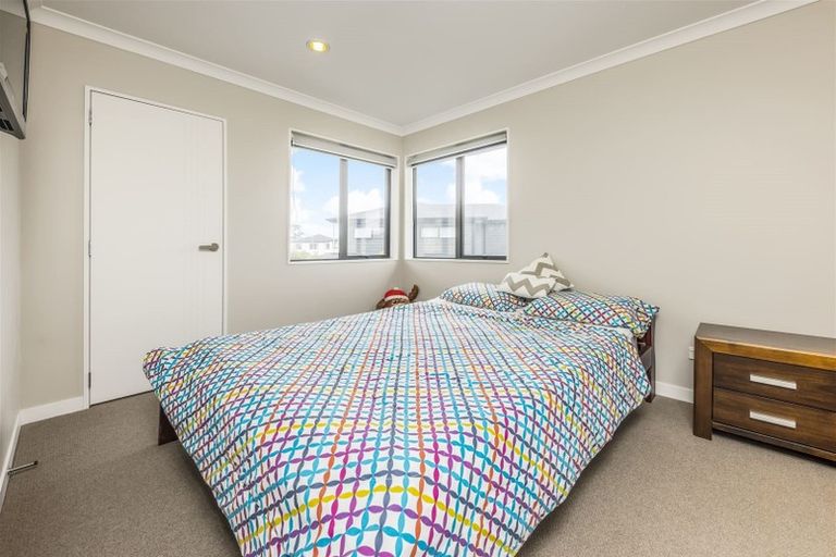 Photo of property in 87 Naylors Drive, Mangere, Auckland, 2022