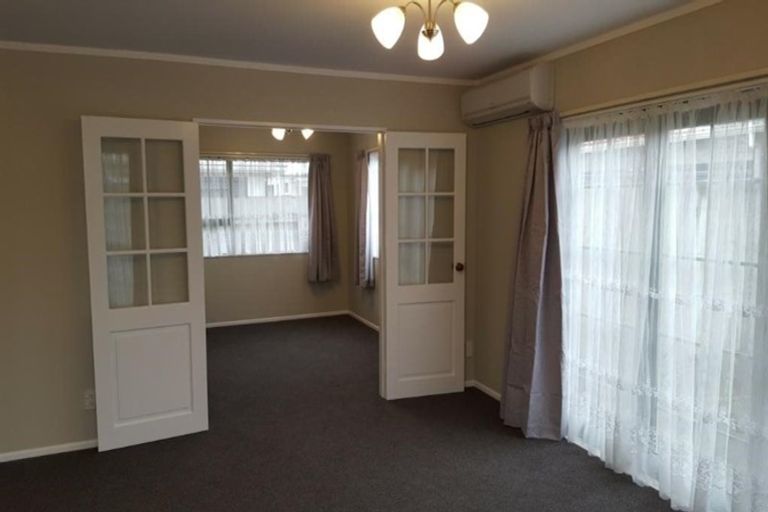 Photo of property in 2/76 Trafalgar Street, Waterloo, Lower Hutt, 5011