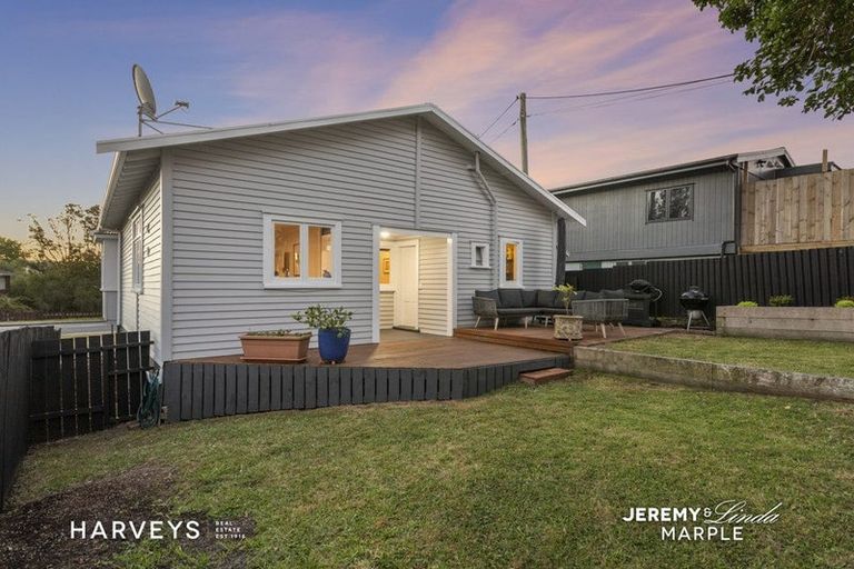 Photo of property in 112a/1 View Road, Sunnyvale, Auckland, 0612