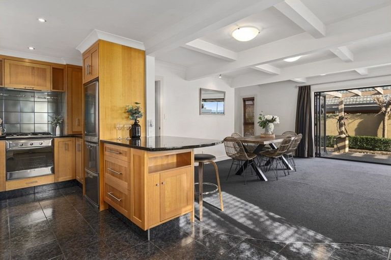 Photo of property in 5a Hinewa Road, Otumoetai, Tauranga, 3110