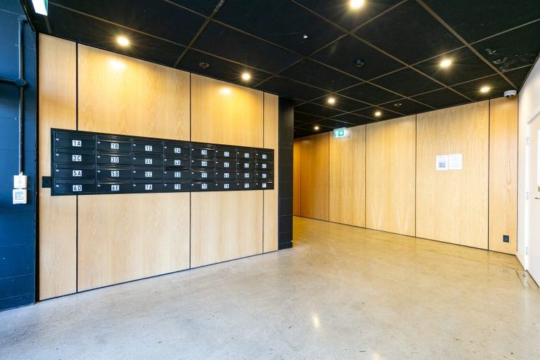 Photo of property in Quantum On Thorndon Quay, 6/163e Thorndon Quay, Pipitea, Wellington, 6011