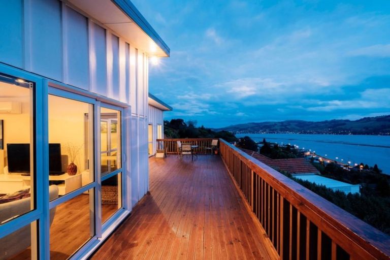 Photo of property in 12 Junction Road, Ravensbourne, Dunedin, 9022