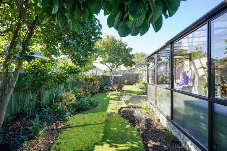 Photo of property in 92 Newcastle Street, Windsor, Invercargill, 9810