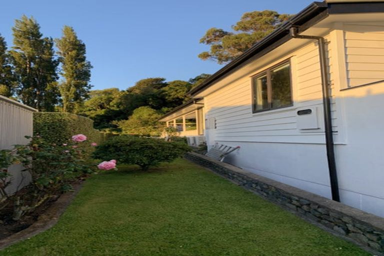 Photo of property in 11 Dickson Street, Macandrew Bay, Dunedin, 9014