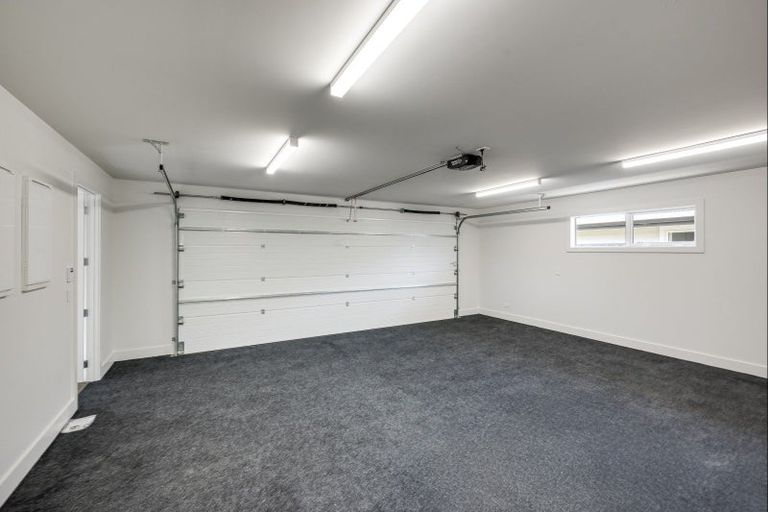 Photo of property in 37 Arataki Road, Havelock North, 4130